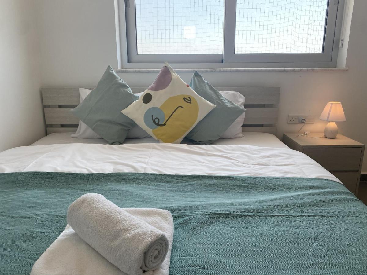 Silver Line 1-Bedroom Apartment In Larnaca Luaran gambar