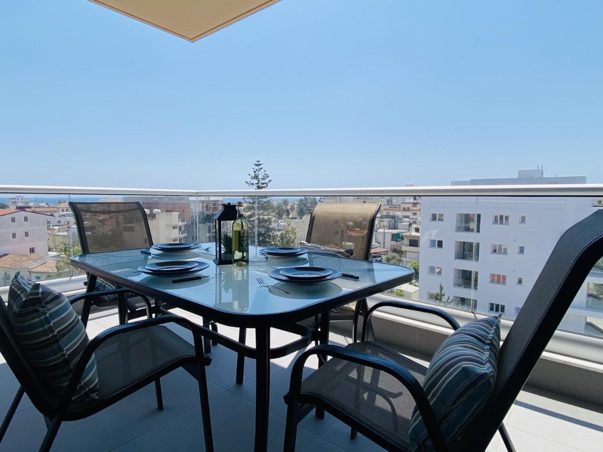 Silver Line 1-Bedroom Apartment In Larnaca Luaran gambar