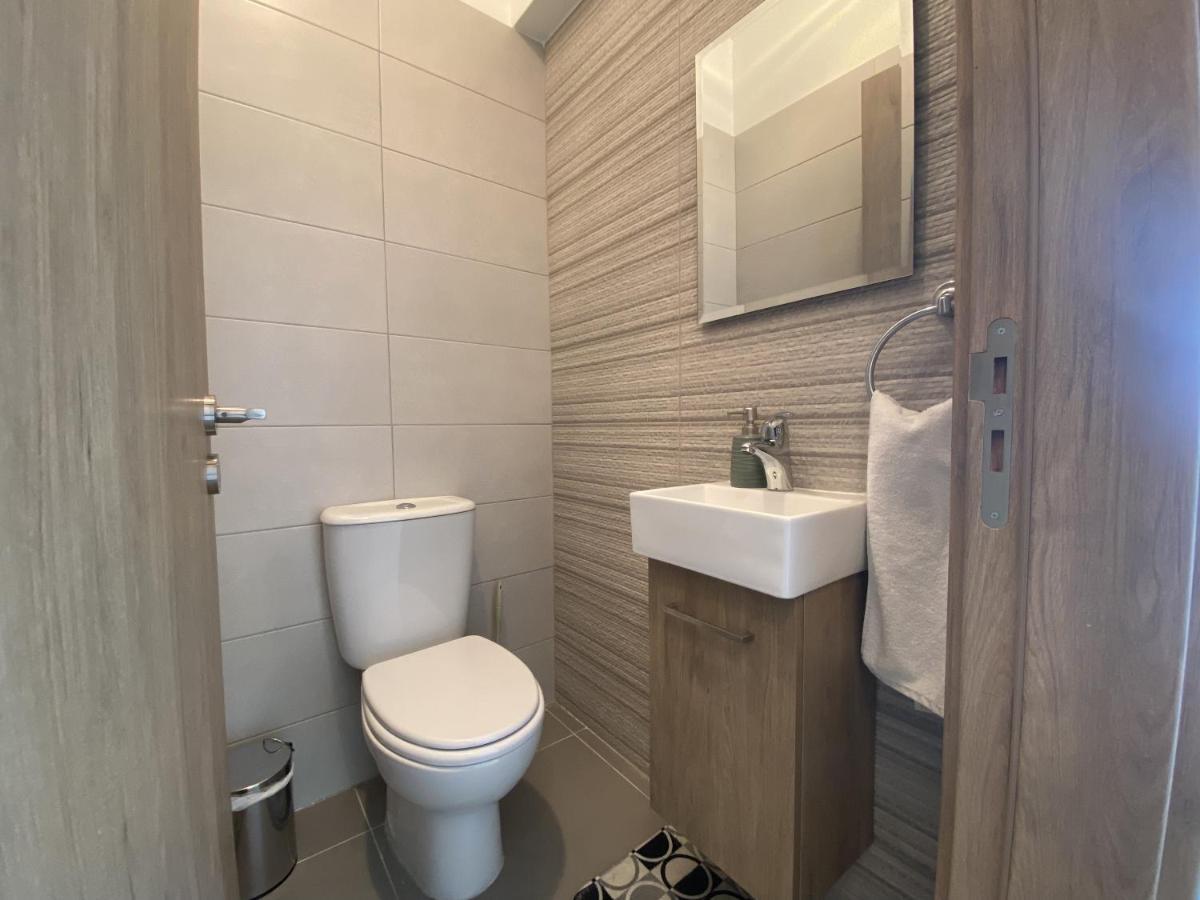 Silver Line 1-Bedroom Apartment In Larnaca Luaran gambar